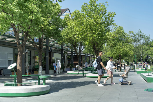 Spatial Renewal and Scene Stitching of Birland Food Court / Atelier Diving Bell - Exterior Photography