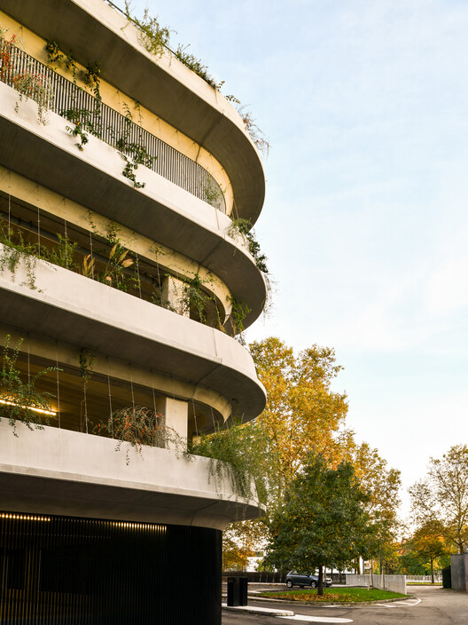 The Silo Parking House / Antonelli + Herry Architectes - Image 8 of 28