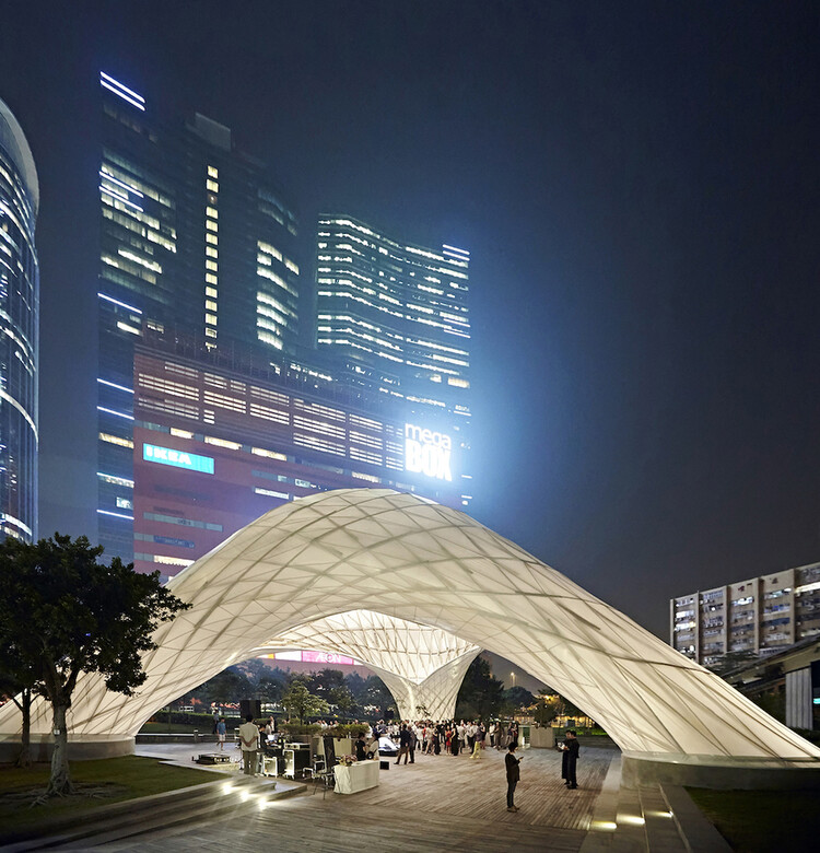 The Politics of Bamboo: From Vernacular Craft to Temporal Infrastructure - Image 6 of 24