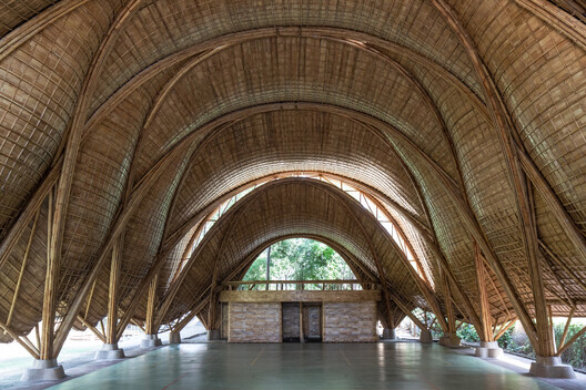 The Politics of Bamboo: From Vernacular Craft to Temporal Infrastructure The Politics of Bamboo: From Vernacular Craft to Temporal Infrastructure - Image 21 of 24