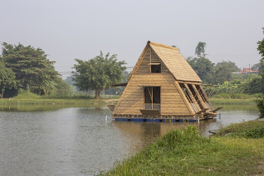 The Politics of Bamboo: From Vernacular Craft to Temporal Infrastructure The Politics of Bamboo: From Vernacular Craft to Temporal Infrastructure - Image 24 of 24