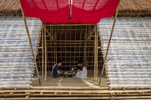 The Politics of Bamboo: From Vernacular Craft to Temporal Infrastructure The Politics of Bamboo: From Vernacular Craft to Temporal Infrastructure - Image 15 of 24
