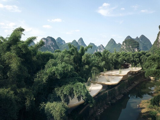 The Politics of Bamboo: From Vernacular Craft to Temporal Infrastructure The Politics of Bamboo: From Vernacular Craft to Temporal Infrastructure - Image 8 of 24