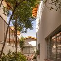 Limoeiro House / Mana arquitetura - Exterior Photography, Houses, Courtyard, Balcony