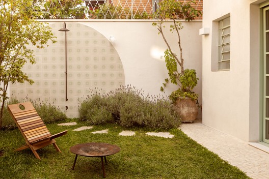 Limoeiro House / Mana arquitetura Limoeiro House / Mana arquitetura - Interior Photography, Garden, Concrete, Courtyard