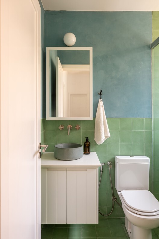 Limoeiro House / Mana arquitetura Limoeiro House / Mana arquitetura - Interior Photography, Bathroom, Toilet, Sink