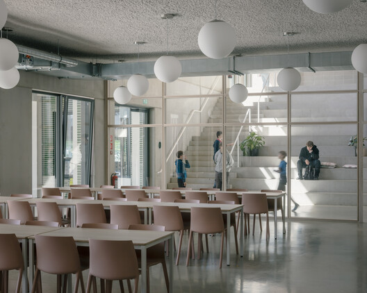 School Maria Assumpta Instituut / LOW Architecten School Maria Assumpta Instituut / LOW Architecten - Interior Photography, Dining room, Chair, Table, Lighting, Glass