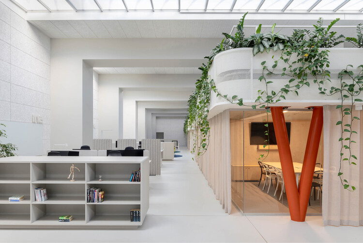 Halcom Offices / KIP arhitekti - More Images