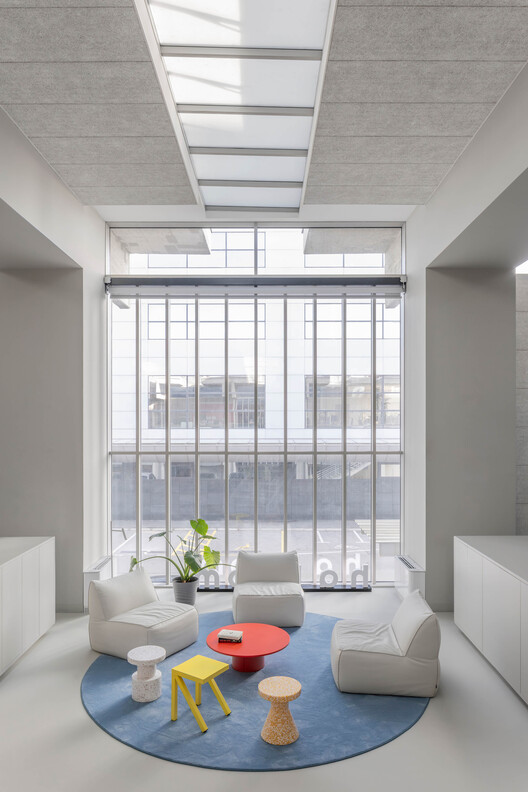 Halcom Office / KIP arhitekti - fotografía de interiores, sillas