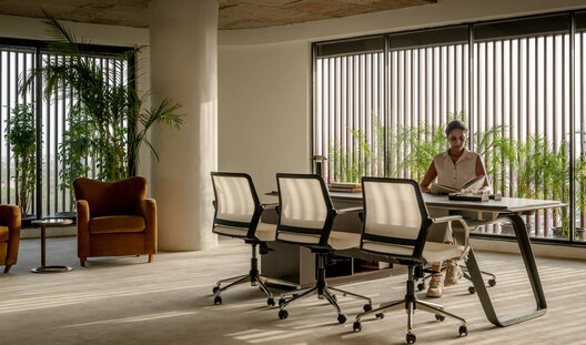 Primus Office Building / Sanjay Puri Architects - Interior Photography, Chair, Table