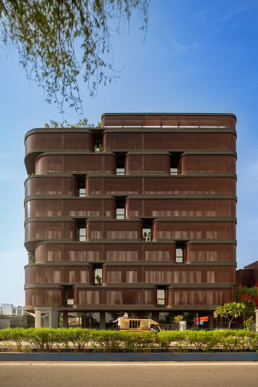 Primus Office Building / Sanjay Puri Architects - Exterior Photography