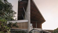 Coco Beans House / Aamir and Hameeda