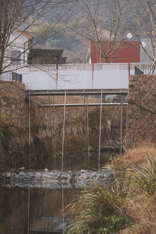 Easel Bridge / XBTW OFFICE - Exterior Photography