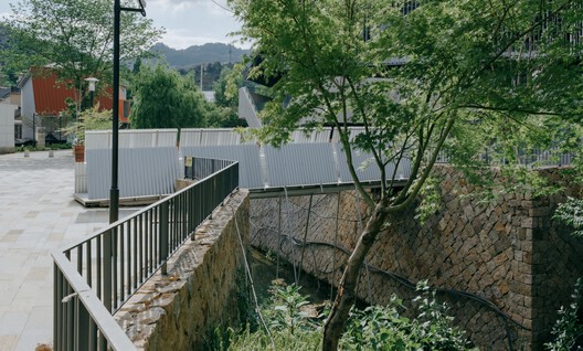 Easel Bridge / XBTW OFFICE - Image 1 of 36