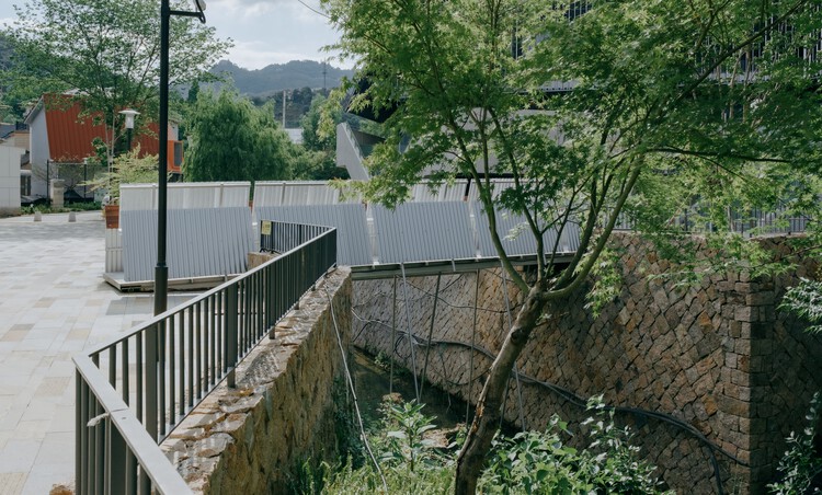 Easel Bridge / XBTW OFFICE - Bridges 