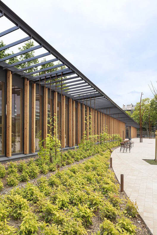 Beyond the Canopy: Six Architectural Strategies for Urban Shade Beyond the Canopy: Six Architectural Strategies for Urban Shade - Image 79 of 101