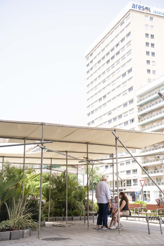 Beyond the Canopy: Six Architectural Strategies for Urban Shade Beyond the Canopy: Six Architectural Strategies for Urban Shade - Image 95 of 101