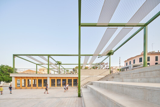 Beyond the Canopy: Six Architectural Strategies for Urban Shade Beyond the Canopy: Six Architectural Strategies for Urban Shade - Image 87 of 101