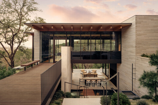 Terrace Mountain Residence / A Parallel Architecture - Image 1 of 23