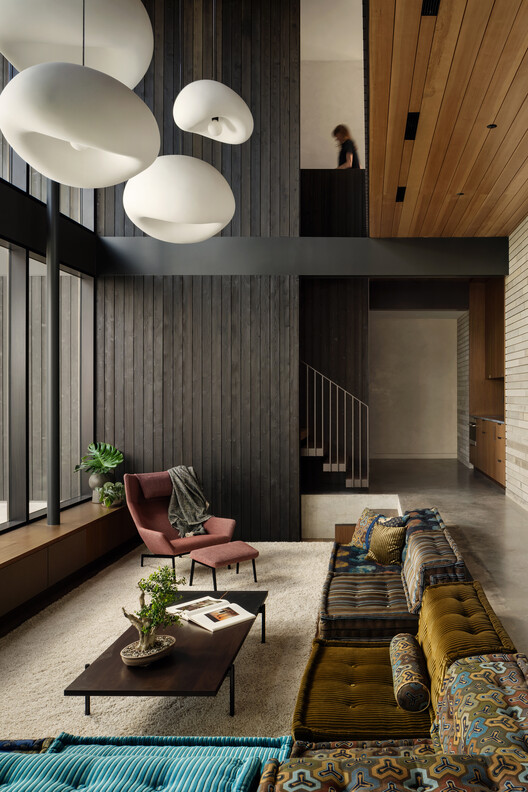 Terrace Mountain Residence / A Parallel Architecture - Interior Photography, Living Room, Wood, Table, Sofa, Lighting, Chair