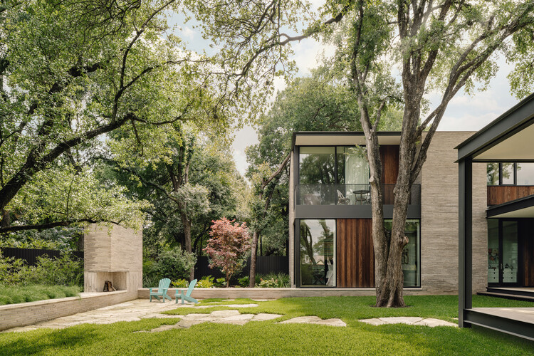 Rollingwood Residence / A Parallel Architecture - Image 2 of 15