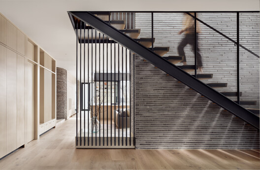 Rollingwood Residence / A Parallel Architecture - Interior Photography, Stairs, Wood, Handrail
