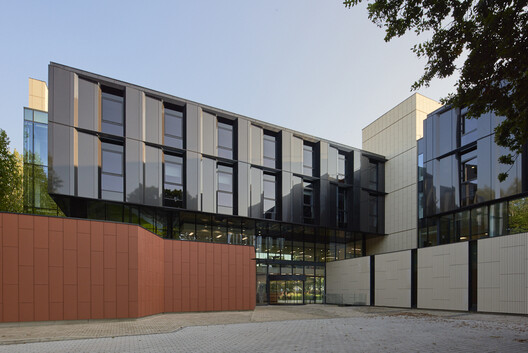 Birmingham Architecture City Guide: Industrial Splendor and Modern Experimentation Birmingham Architecture City Guide: Industrial Splendor and Modern Experimentation - Image 6 of 21