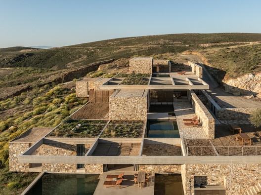 PERMA Serifos Retreat / MOLD Architects PERMA Serifos Retreat / MOLD Architects - Image 7 of 34