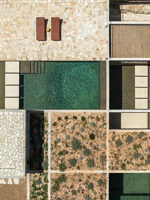 PERMA Serifos Retreat / MOLD Architects PERMA Serifos Retreat / MOLD Architects - Image 9 of 34