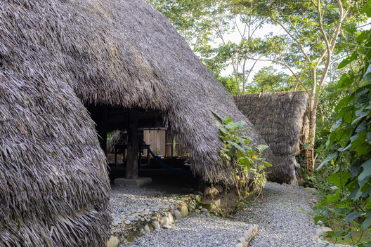Hampi Samay Wasi: Regenerative Architecture and Ancestral Memory in the Kichwa Amazon / Allwa Arquitectura Hampi Samay Wasi: Regenerative Architecture and Ancestral Memory in the Kichwa Amazon / Allwa Arquitectura - Image 6 of 16