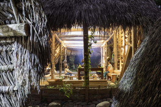 Hampi Samay Wasi: Regenerative Architecture and Ancestral Memory in the Kichwa Amazon / Allwa Arquitectura Hampi Samay Wasi: Regenerative Architecture and Ancestral Memory in the Kichwa Amazon / Allwa Arquitectura - Exterior Photography, Wood