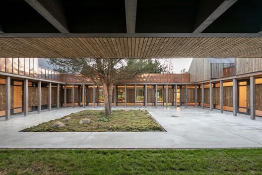 Sanctum Retreat / arches - Image 15 of 40