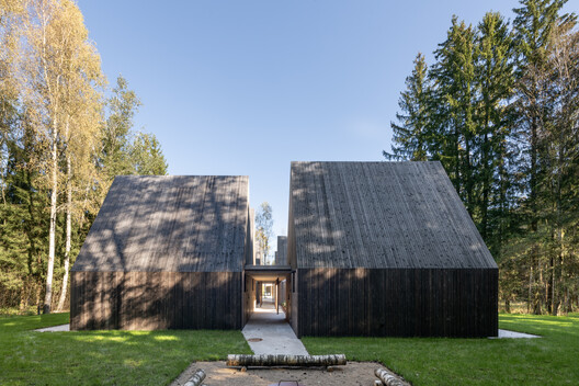 Sanctum Retreat / arches - Exterior Photography