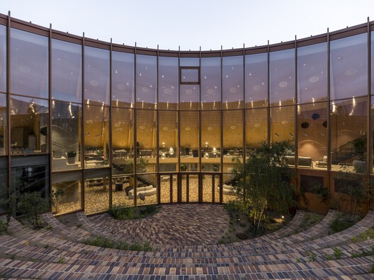 Dymak HQ / BIG Dymak HQ / BIG - Exterior Photography
