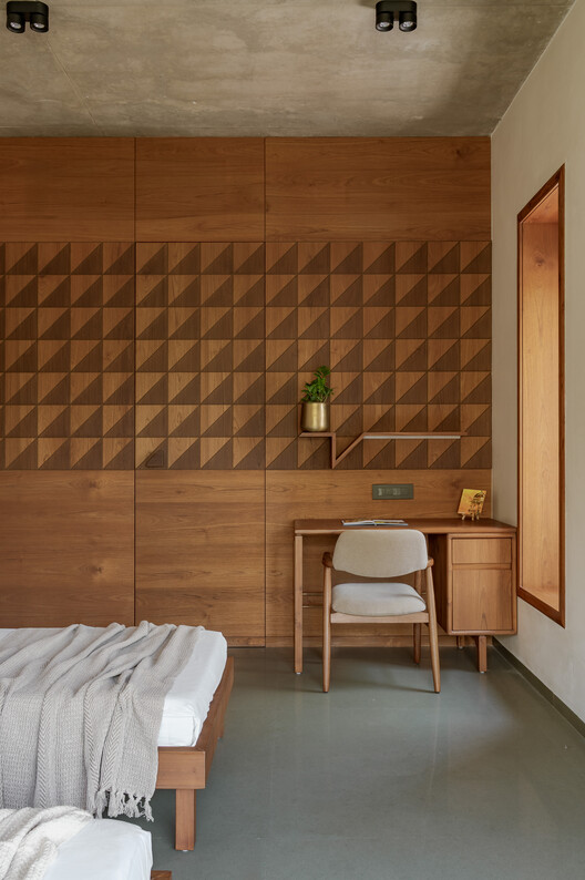 Neeti-Lime House / DINTERPLAY ARCHITECTS Neeti-Lime House / DINTERPLAY ARCHITECTS - Interior Photography, Bedroom, Wood