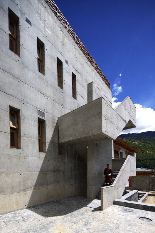 Bangladesh Chancery Complex and Ambassador's Residence / Shatotto - Exterior Photography, Stairs, Concrete, Handrail