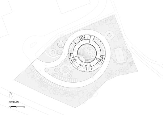 Dymak HQ / BIG Dymak HQ / BIG - Image 23 of 33