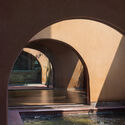 A Tale of Tinted Courts Residence / Architects Collaborative - Houses
