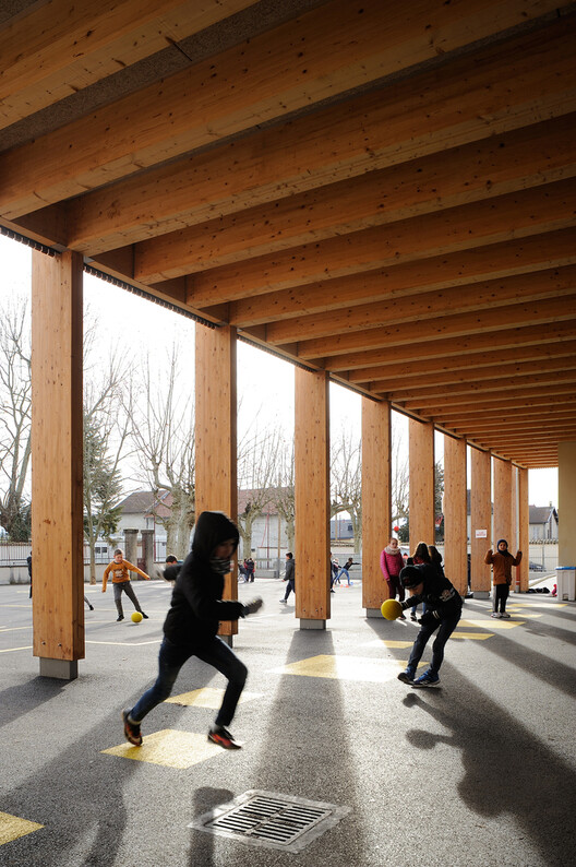 Building to Teach: 15 Schools That Explore Timber as a Primary Material Building to Teach: 15 Schools That Explore Timber as a Primary Material - Image 25 of 33