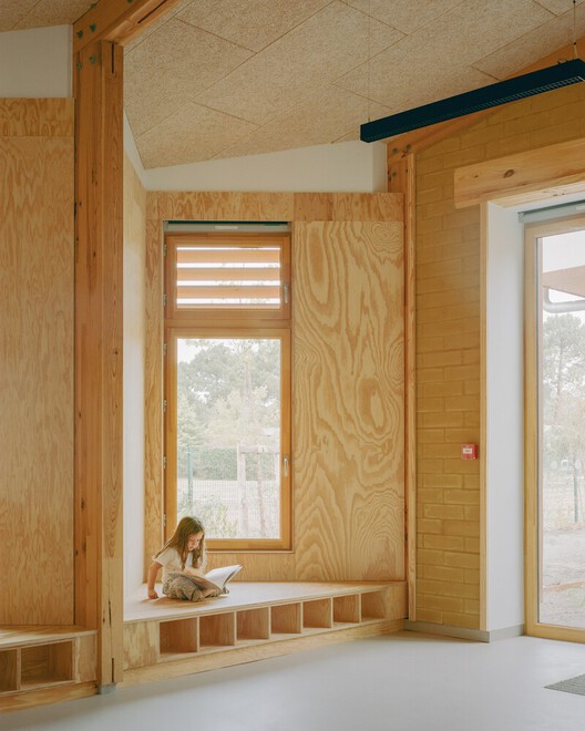 Building to Teach: 15 Schools That Explore Timber as a Primary Material Building to Teach: 15 Schools That Explore Timber as a Primary Material - Image 5 of 33