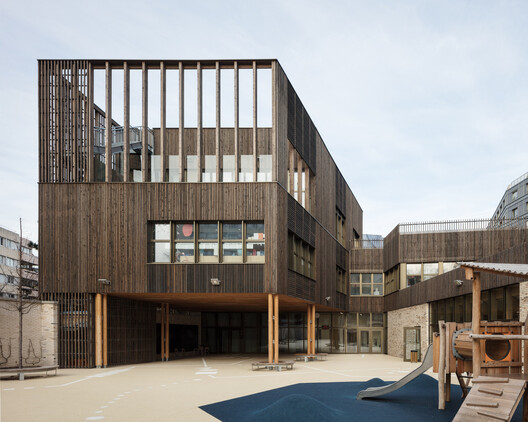 Building to Teach: 15 Schools That Explore Timber as a Primary Material Building to Teach: 15 Schools That Explore Timber as a Primary Material - Image 18 of 33