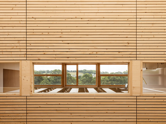 Building to Teach: 15 Schools That Explore Timber as a Primary Material Building to Teach: 15 Schools That Explore Timber as a Primary Material - Image 11 of 33