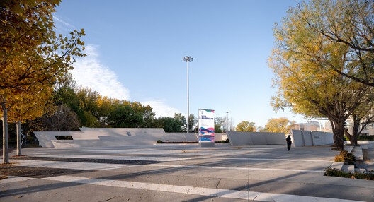 Renovation of Shell Theatre in Beijing Chaoyang Park / DUTS design Renovation of Shell Theatre in Beijing Chaoyang Park / DUTS design - Image 8 of 38