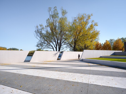 Renovation of Shell Theatre in Beijing Chaoyang Park / DUTS design Renovation of Shell Theatre in Beijing Chaoyang Park / DUTS design - Image 6 of 38