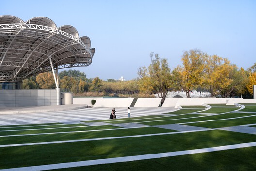 Renovation of Shell Theatre in Beijing Chaoyang Park / DUTS design Renovation of Shell Theatre in Beijing Chaoyang Park / DUTS design - Image 20 of 38