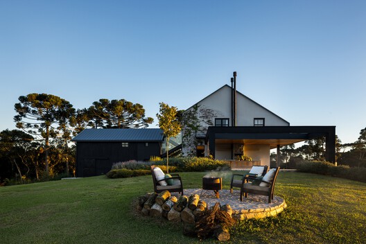 Terra Catarina House / Nola Arquitetura - Image 8 of 28