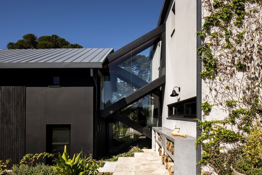 Terra Catarina House / Nola Arquitetura - Image 2 of 28