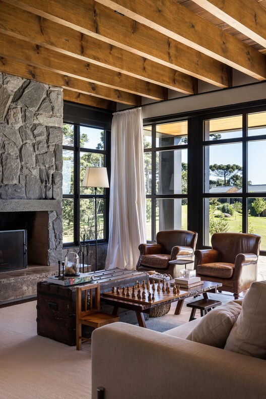 Terra Catarina House / Nola Arquitetura - Interior Photography, Wood, Sofa, Table, Lighting, Chair