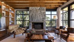 Terra Catarina House / Nola Arquitetura