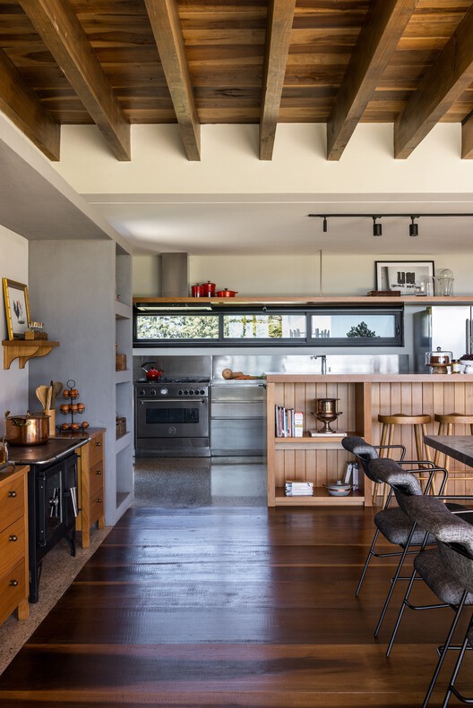 Terra Catarina House / Nola Arquitetura - Interior Photography, Kitchen, Wood, Countertop, Shelving, Table, Lighting, Chair